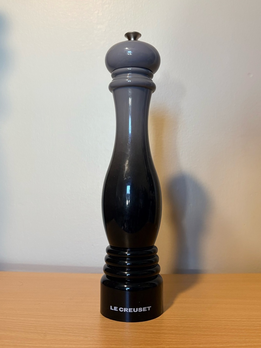 Le Creuset Pepper Mill 12” Jumbo Pepper Grinder Flint Gray & Black Kitchen Tool